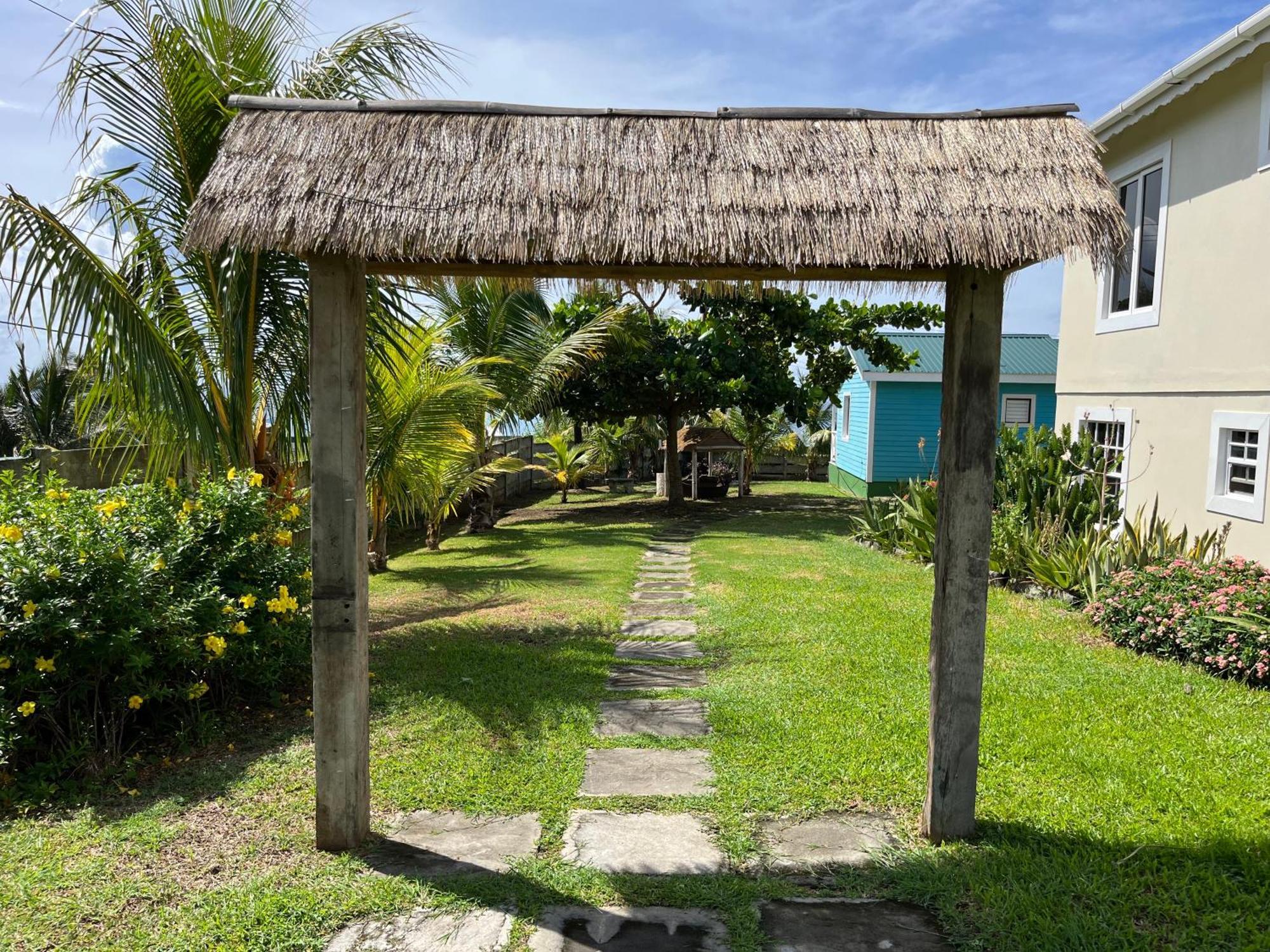 Studio Blu At Waves Villa Guesthouse Brighton Village Exterior foto